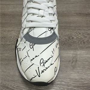 Unisex sneakers very comfortable uniquely made